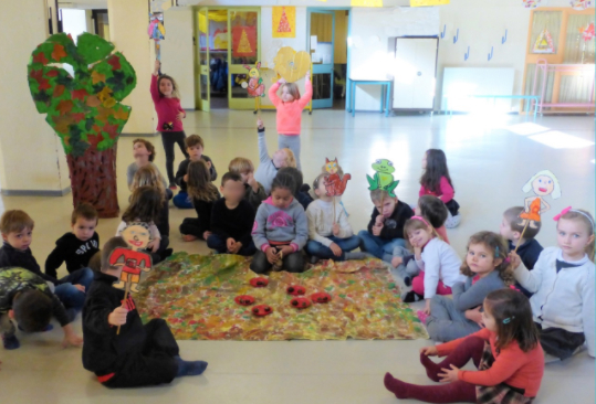 MISE EN SCÈNE DE « LA LEÇON DE PROFESSEUR HIBOU » EN CLASSE DE MATERNELLE